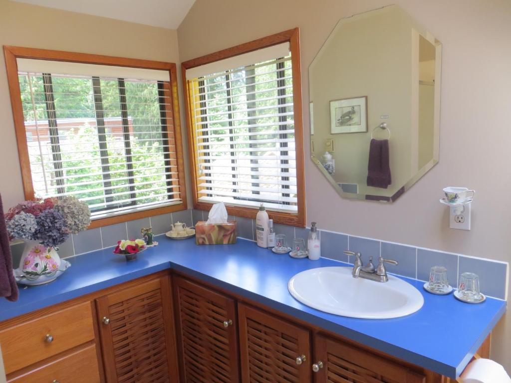 Tea Cozy Bed & Breakfast Qualicum Beach Room photo