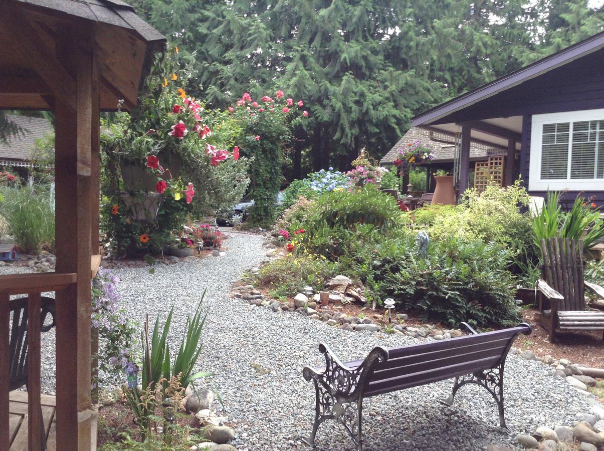 Tea Cozy Bed & Breakfast Qualicum Beach Exterior photo