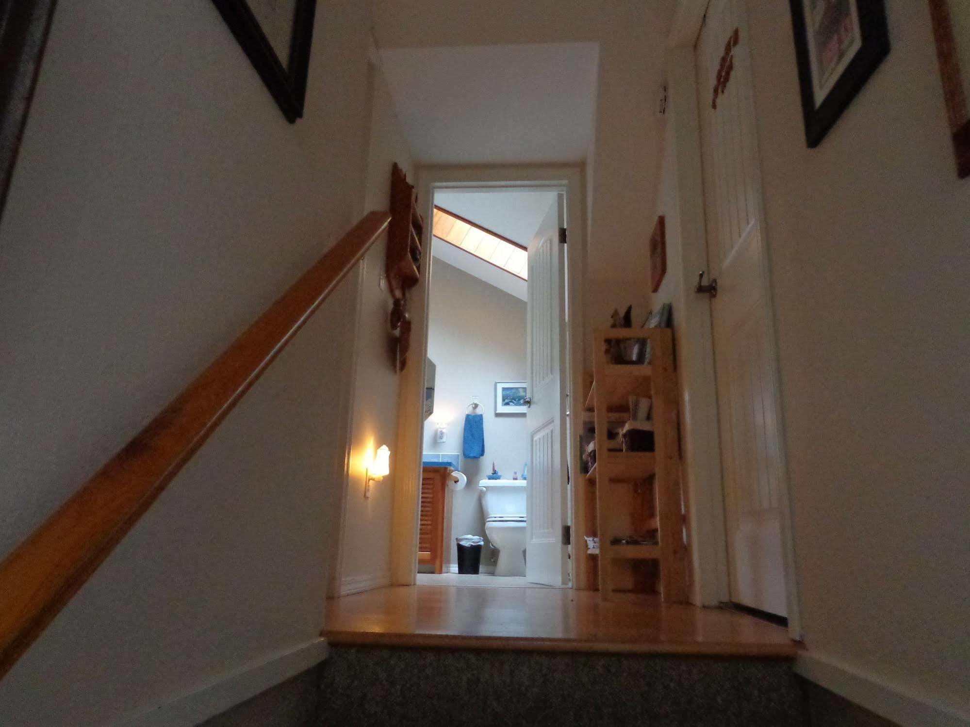 Tea Cozy Bed & Breakfast Qualicum Beach Exterior photo