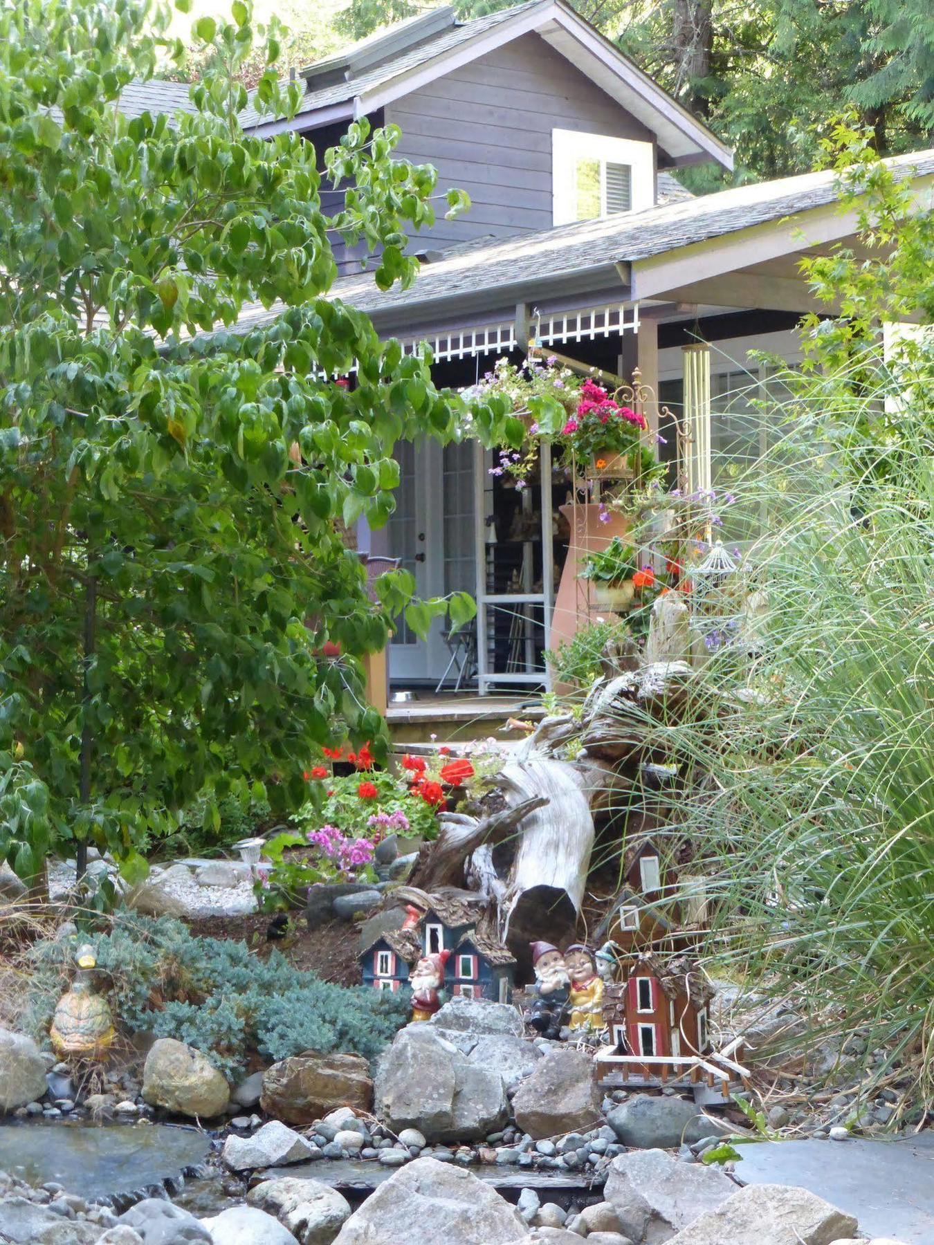 Tea Cozy Bed & Breakfast Qualicum Beach Exterior photo