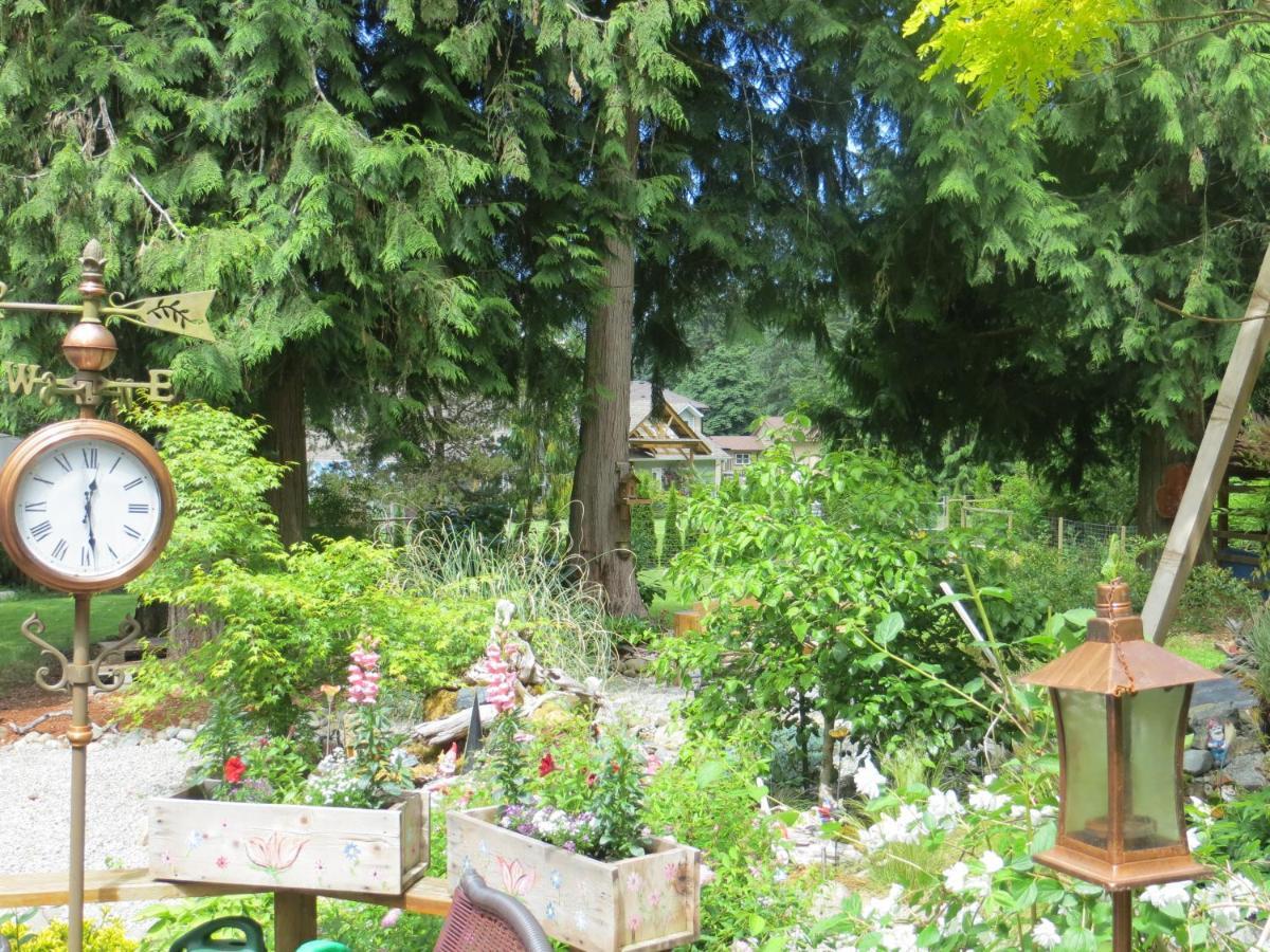 Tea Cozy Bed & Breakfast Qualicum Beach Exterior photo